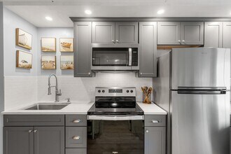 933 Ocean Blvd in Hampton, NH - Building Photo - Building Photo