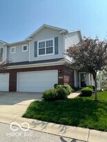 10927 Lemongrass Dr in Zionsville, IN - Building Photo