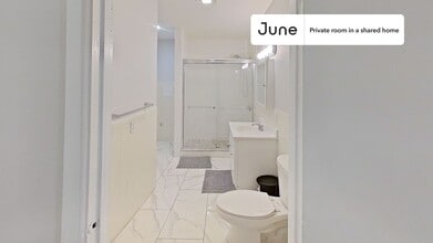 Private bedroom in 3 bed/1 bath Home in Boston, MA - Building Photo - Building Photo