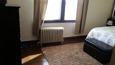 5871 Shady Forbes Ter in Pittsburgh, PA - Foto de edificio - Building Photo