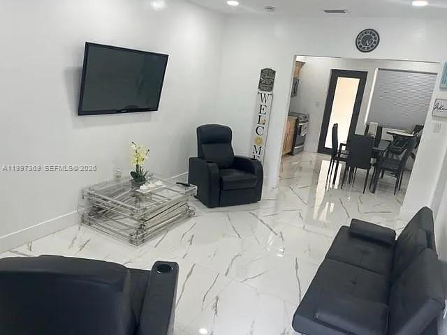 11221 NE 9th Ave in Biscayne Park, FL - Building Photo - Building Photo