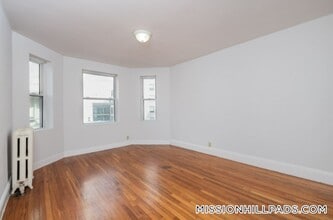 49 Worthington St, Unit 43 in Boston, MA - Foto de edificio - Building Photo