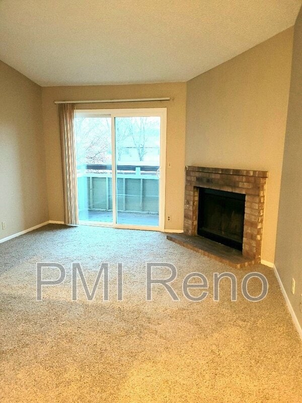 530 E Patriot Blvd in Reno, NV - Building Photo - Building Photo