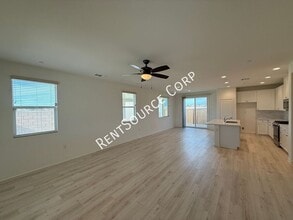 3717 Santa Monica Ct in Rosamond, CA - Building Photo - Building Photo