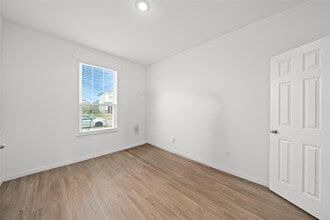 7306 Heath Knl Ln in Houston, TX - Building Photo - Building Photo