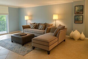 1000 Spanish River Rd in Boca Raton, FL - Building Photo