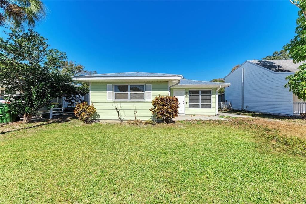 2253 Arlington St in Sarasota, FL - Building Photo