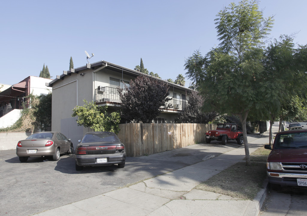 Melrose Place in Los Angeles, CA - Building Photo