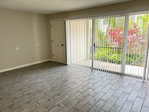 Spacious 1/1 Ground floor Condo in Altamonte Springs, FL - Building Photo - Building Photo