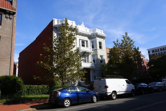 1717 T St NW in Washington, DC - Foto de edificio - Building Photo