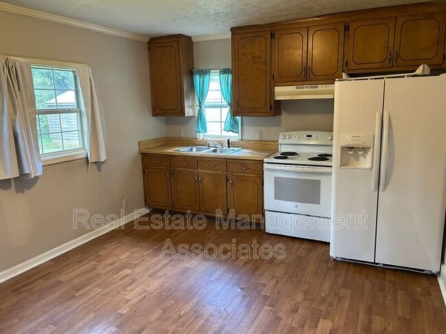 243 Spring St in Griffin, GA - Building Photo - Building Photo
