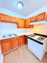 8000 Pilgrim St, Unit 1 in Detroit, MI - Building Photo - Building Photo