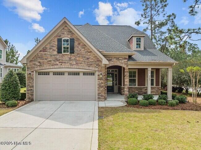 100 Old Clubhouse Ln in Southern Pines, NC - Building Photo