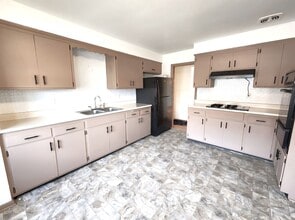 4272 N 91st St in Milwaukee, WI - Building Photo - Building Photo