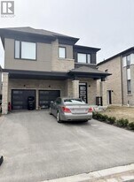 719 Lamb St in Innisfil, ON - Building Photo