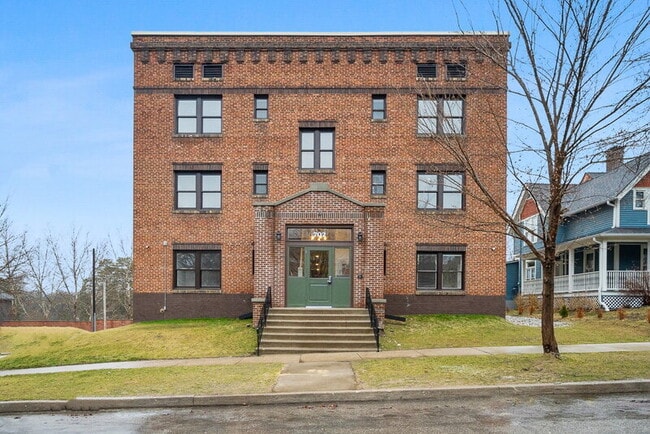 702 20th St in Des Moines, IA - Foto de edificio - Building Photo
