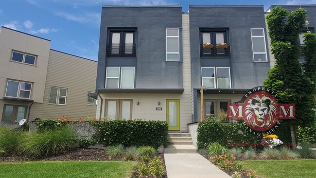 property at 4588 S Jordan Pkwy W