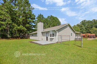 888 Tall Deer Dr in Fairburn, GA - Building Photo - Building Photo