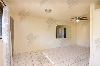 3003 Ala Napuaa Pl in Honolulu, HI - Building Photo - Building Photo