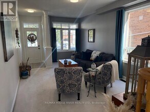 23 Chiswick Ave in Whitby, ON - Building Photo - Building Photo