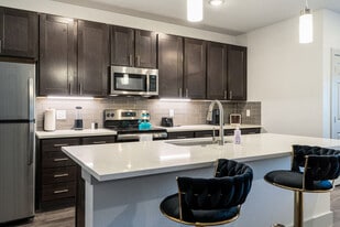 3930 Westcliff Rd in Grand Prairie, TX - Building Photo