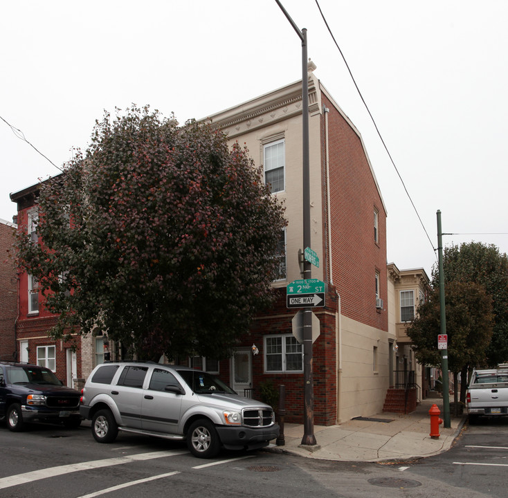 1643 S 2nd St in Philadelphia, PA - Building Photo