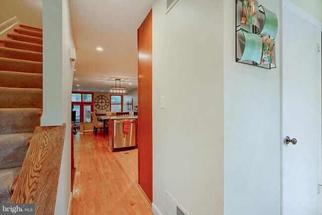 711 S Hanover St in Baltimore, MD - Building Photo - Building Photo