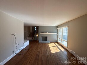 2821 Sunset Dr in Charlotte, NC - Building Photo - Building Photo