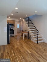 2321 Gerritt St in Philadelphia, PA - Building Photo