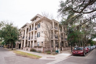 1418 NW 3rd Ave, Unit 204 in Gainesville, FL - Building Photo