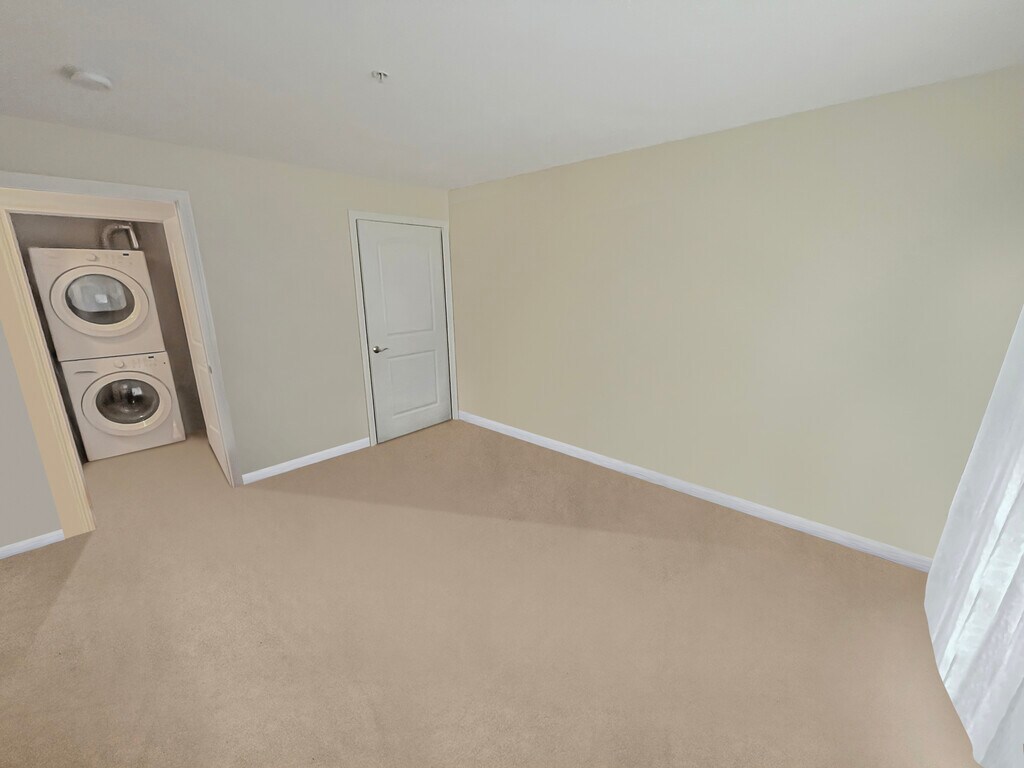 Allards Grove Dracut, MA Apartments