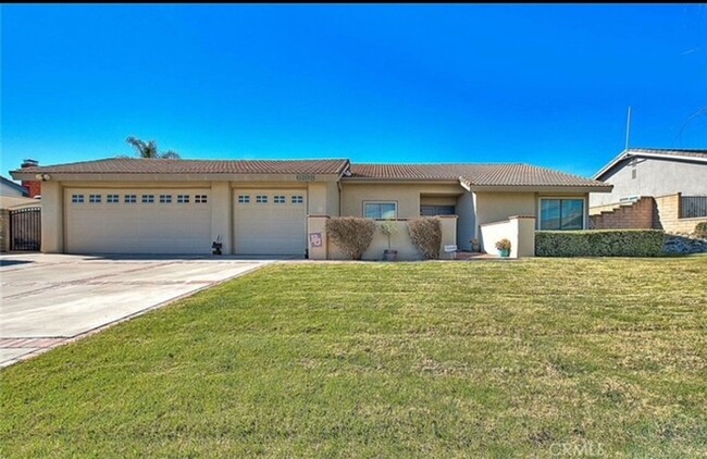 property at 6198 Amethyst Ave