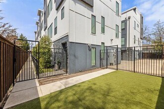 4522 Deere St in Dallas, TX - Foto de edificio - Building Photo