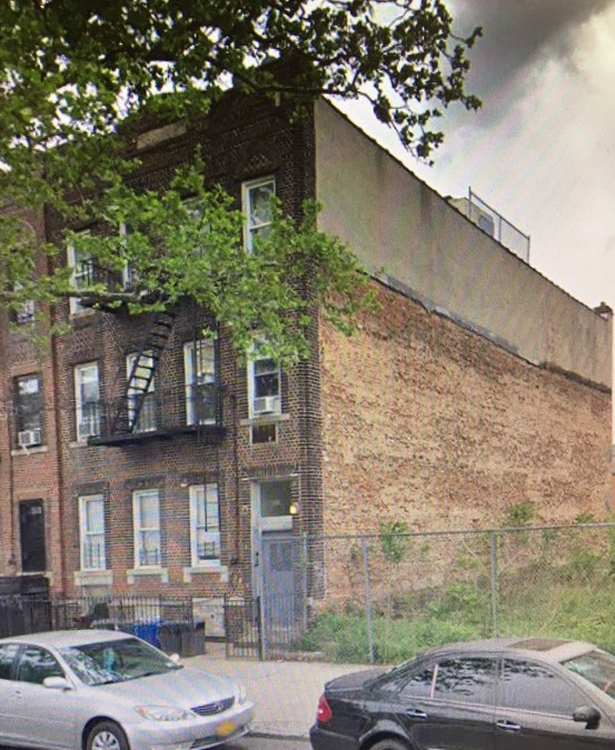 806 Howard Ave in Brooklyn, NY - Building Photo - Building Photo