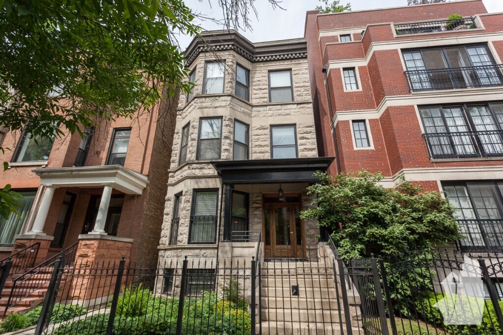 3744 N Fremont St in Chicago, IL - Building Photo