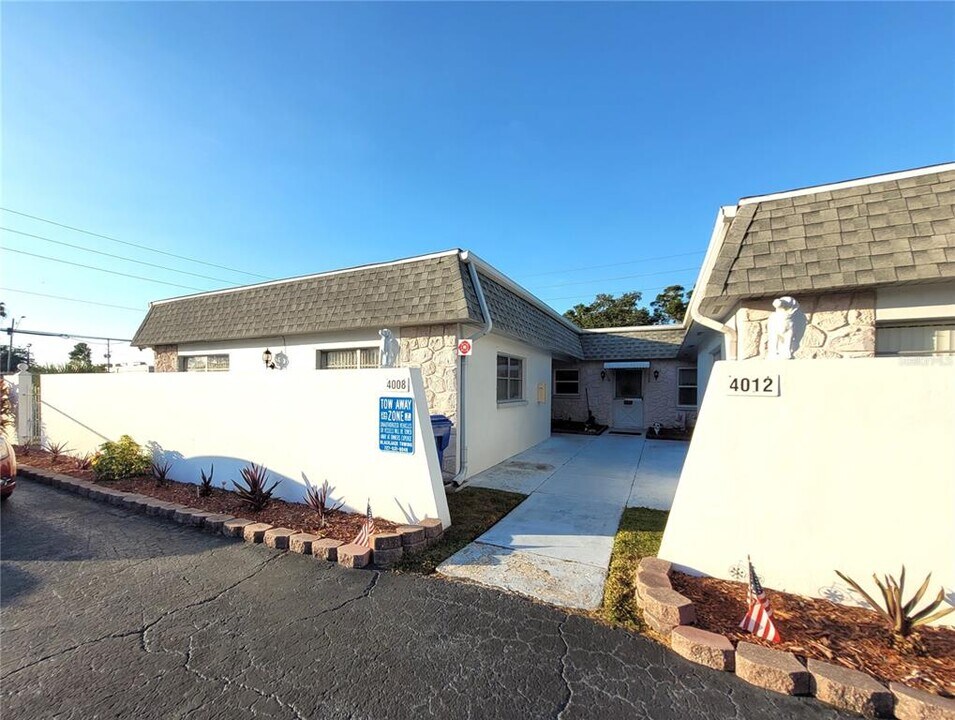 4008 Audubon Dr in Largo, FL - Building Photo