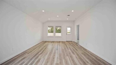 13515 Lawson St in Houston, TX - Building Photo - Building Photo