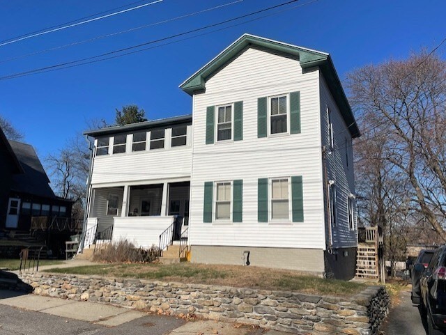 29 Richardson St in Leominster, MA - Building Photo