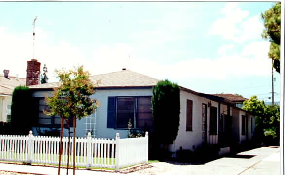 1142-1144 Oliver St in Redwood City, CA - Building Photo - Building Photo