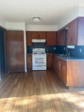 310 Hospital Dr in Oakdale, LA - Building Photo - Building Photo