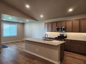 11620 N Simmons Ln in Rathdrum, ID - Building Photo - Building Photo