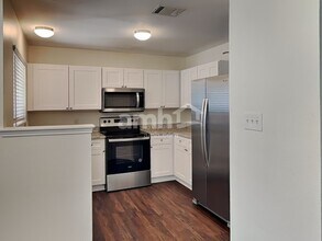 3530 Lantana Falls in San Antonio, TX - Building Photo - Building Photo