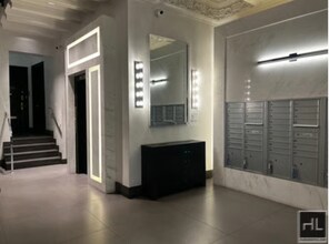 WEST 72 STREET, Unit 6D in New York, NY - Building Photo - Building Photo