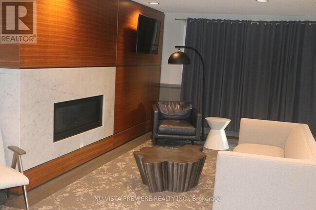 5 Jacksway Crescent in London, ON - Building Photo - Building Photo