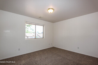 7200 Spouse Dr in Prescott Valley, AZ - Building Photo - Building Photo