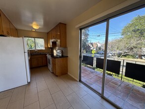 860 Prospect Row, Unit 2 in San Mateo, CA - Foto de edificio - Building Photo