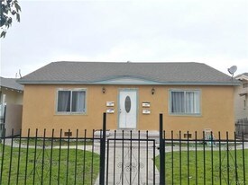 2253 Linden Ave in Long Beach, CA - Building Photo