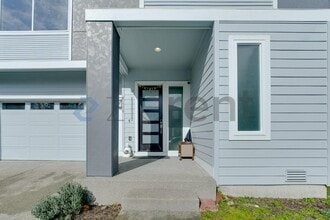 11226 SE 254th St in Kent, WA - Building Photo - Building Photo