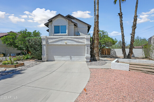 property at 1022 W Estrella Dr