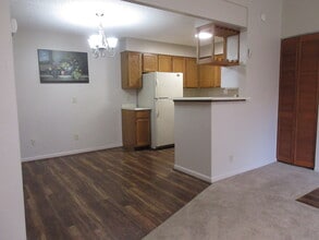 3320 S Ammons St, Unit #6-201 in Lakewood, CO - Building Photo - Building Photo